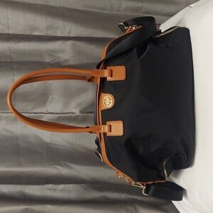 JEMMA NWOT Birdie 43 Black/ TerracottaTravel Gym Bag